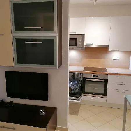 Nena - Τρογκίρ