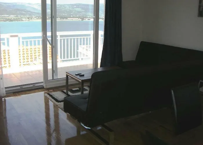 Nena - * Trogir