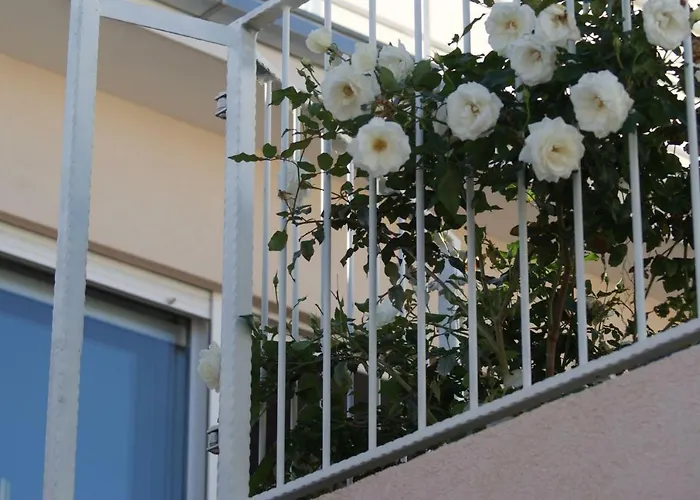 Nena - Apartament Trogir