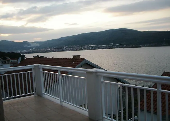 Nena - * Trogir
